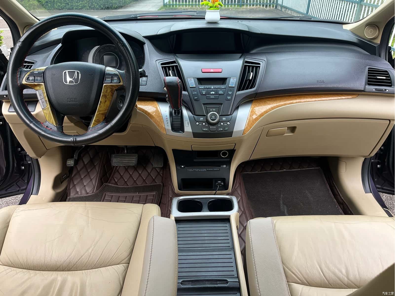 Honda Odyssey, 2012 4