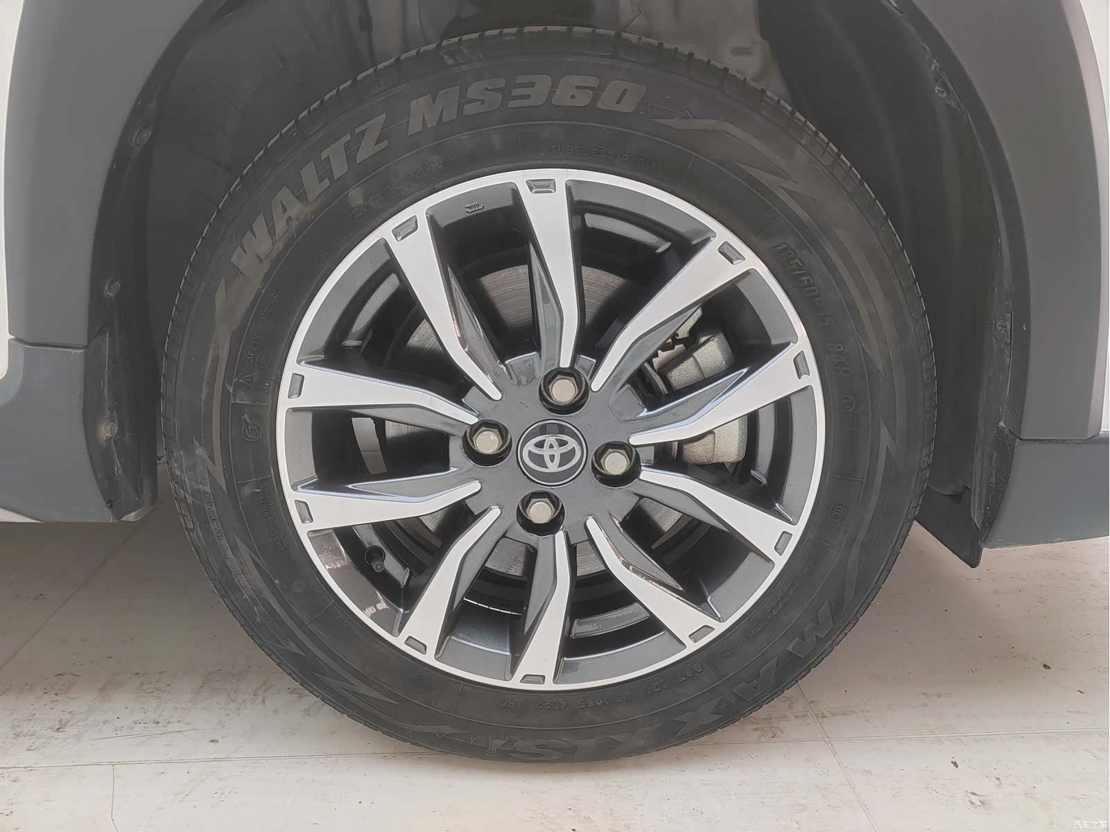 Toyota YARiS L, 2022 24