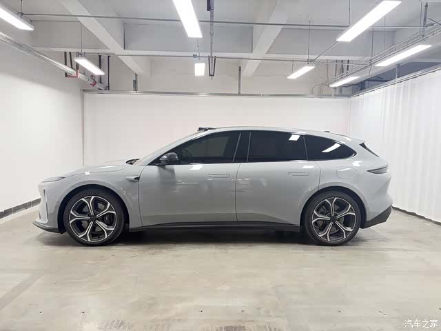 NIO ET5, 2024 4