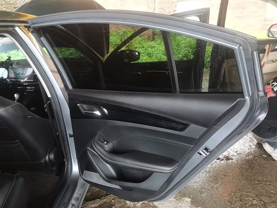 Roewe i5 Roewe i5