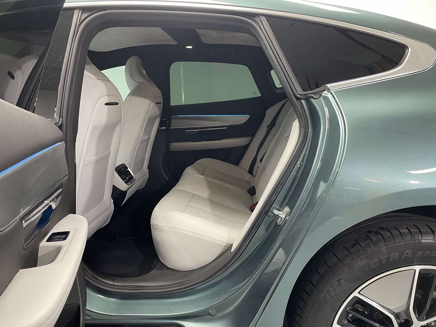 Xpeng P7, 2023 11