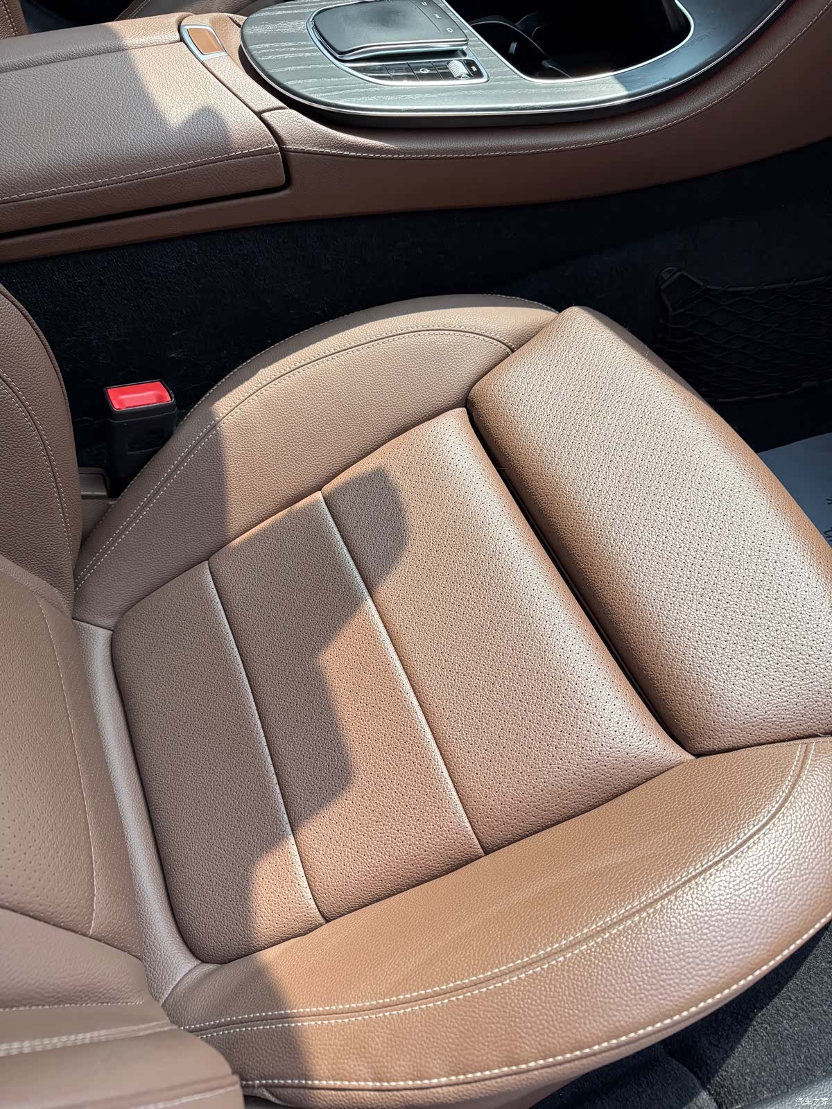 Mercedes-Benz E-Class, 2019 14