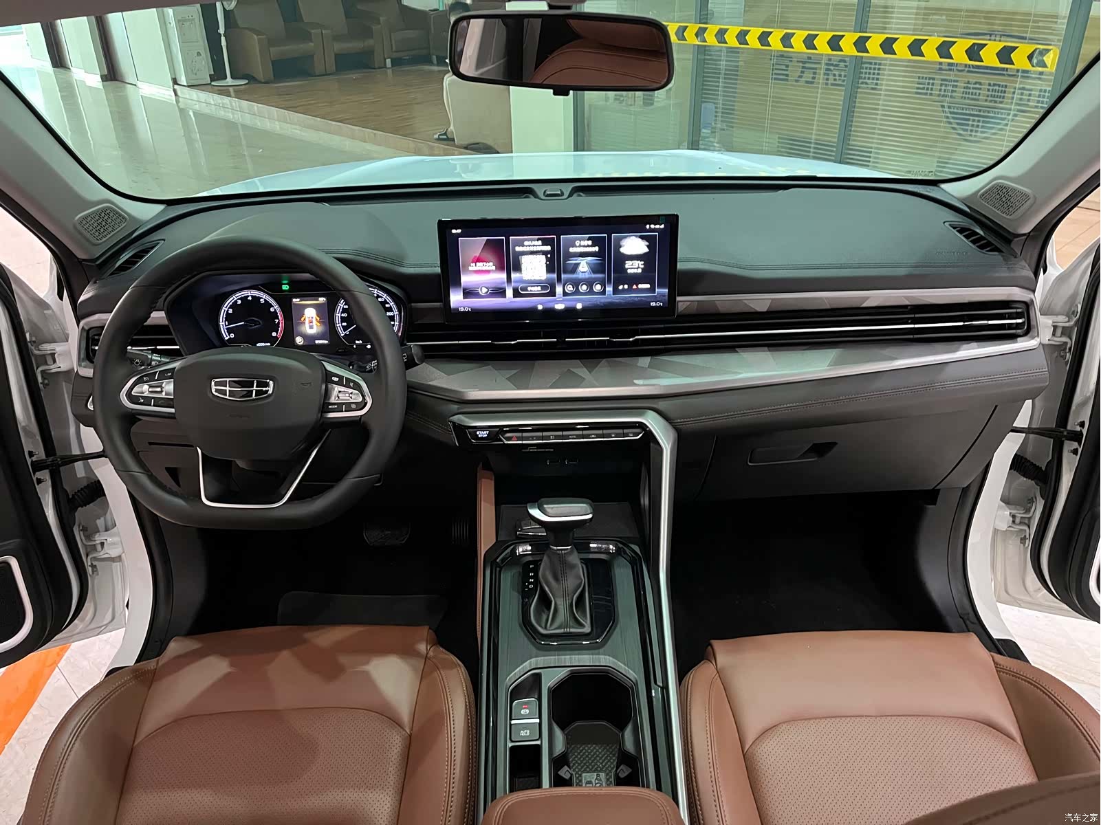 Geely X6, 2023 12