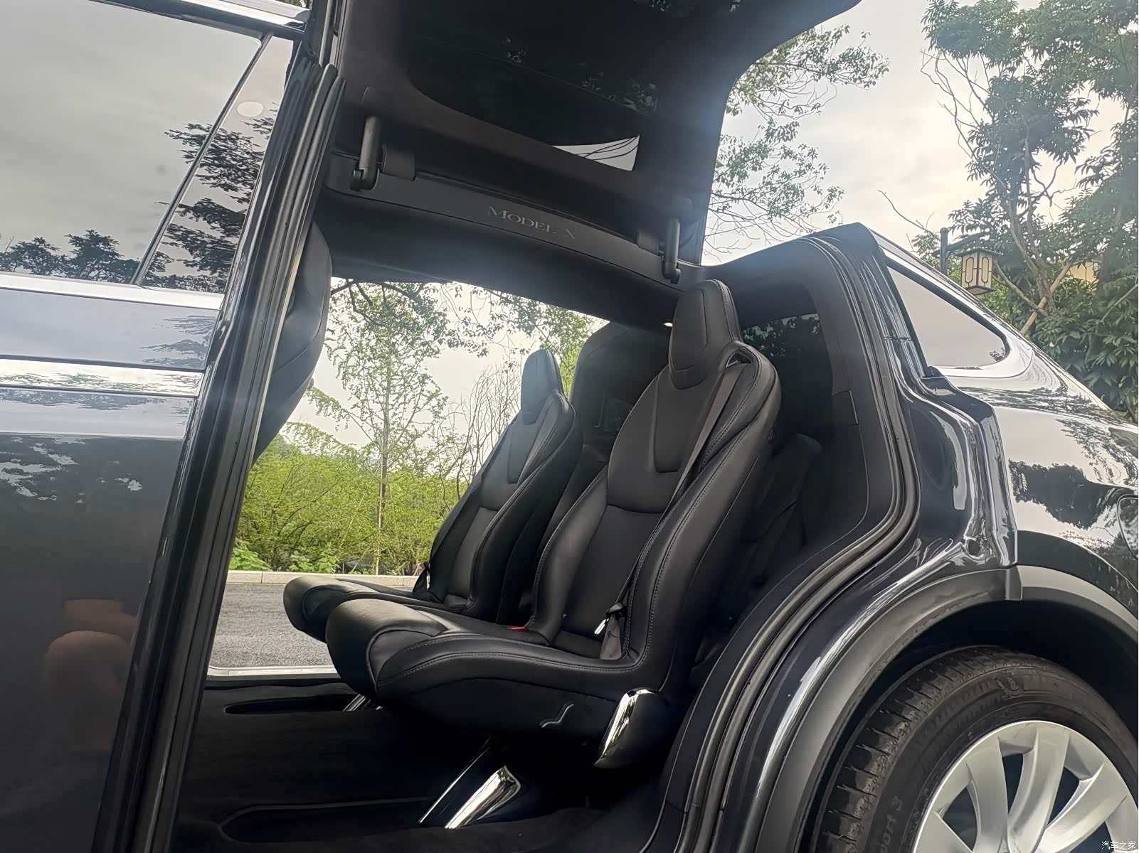 Tesla Model X, 2018 9
