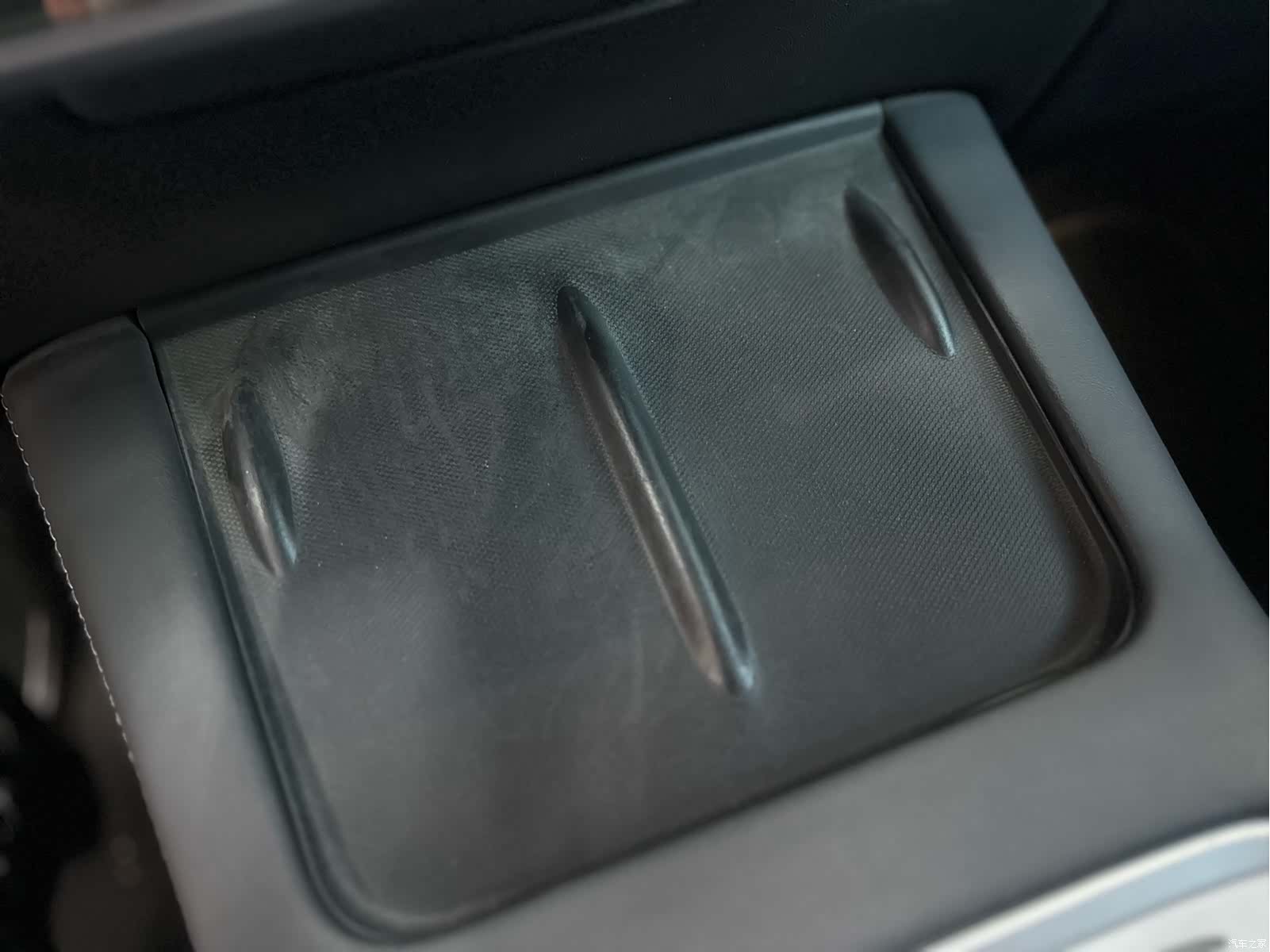 Tesla Model Y, 2021 12