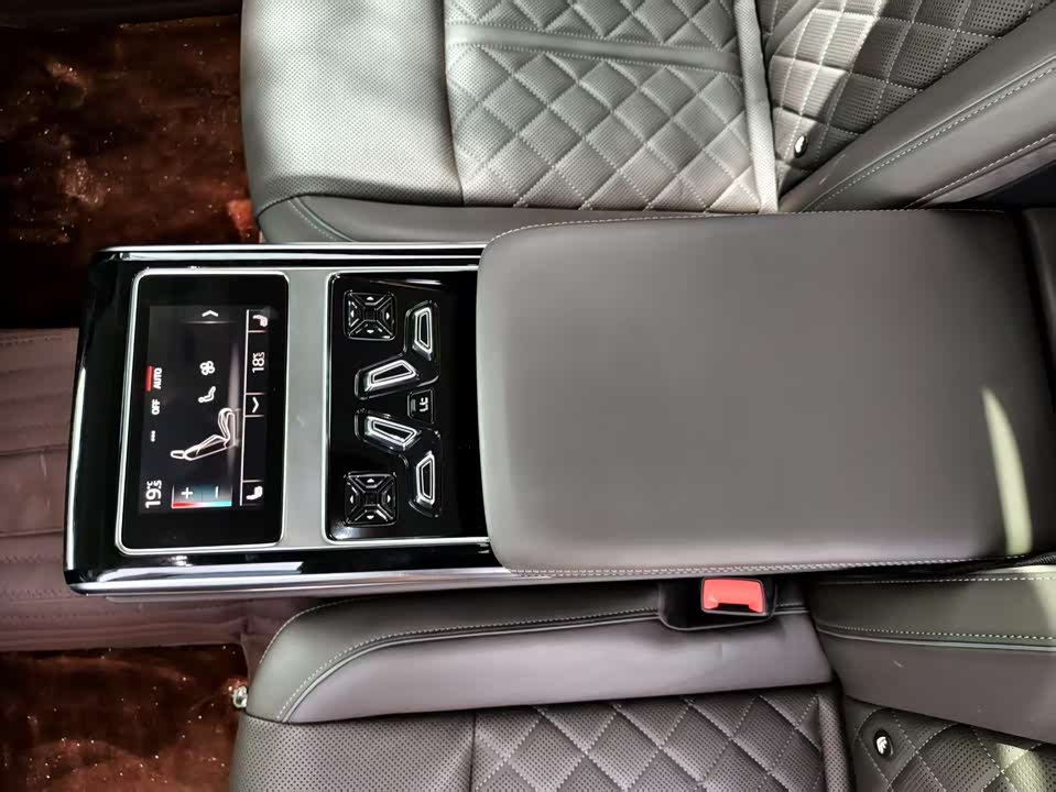 Audi A8 Audi A8