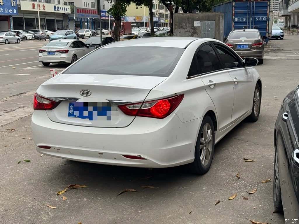 Hyundai Sonata, 2011 7