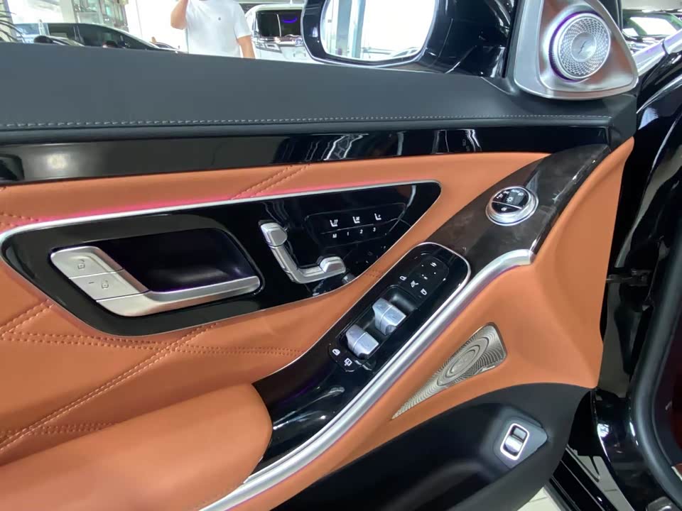 Mercedes-Benz Maybach S-class