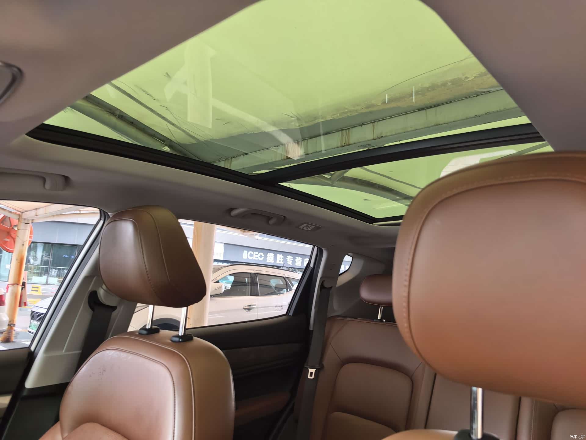 Geely X6, 2022 15
