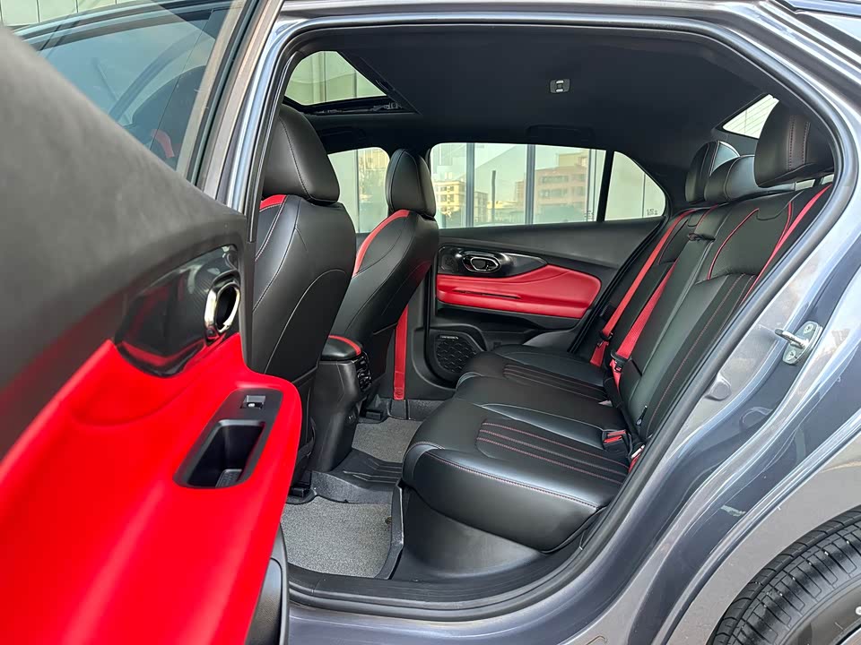 Trumpchi Shadow Leopard