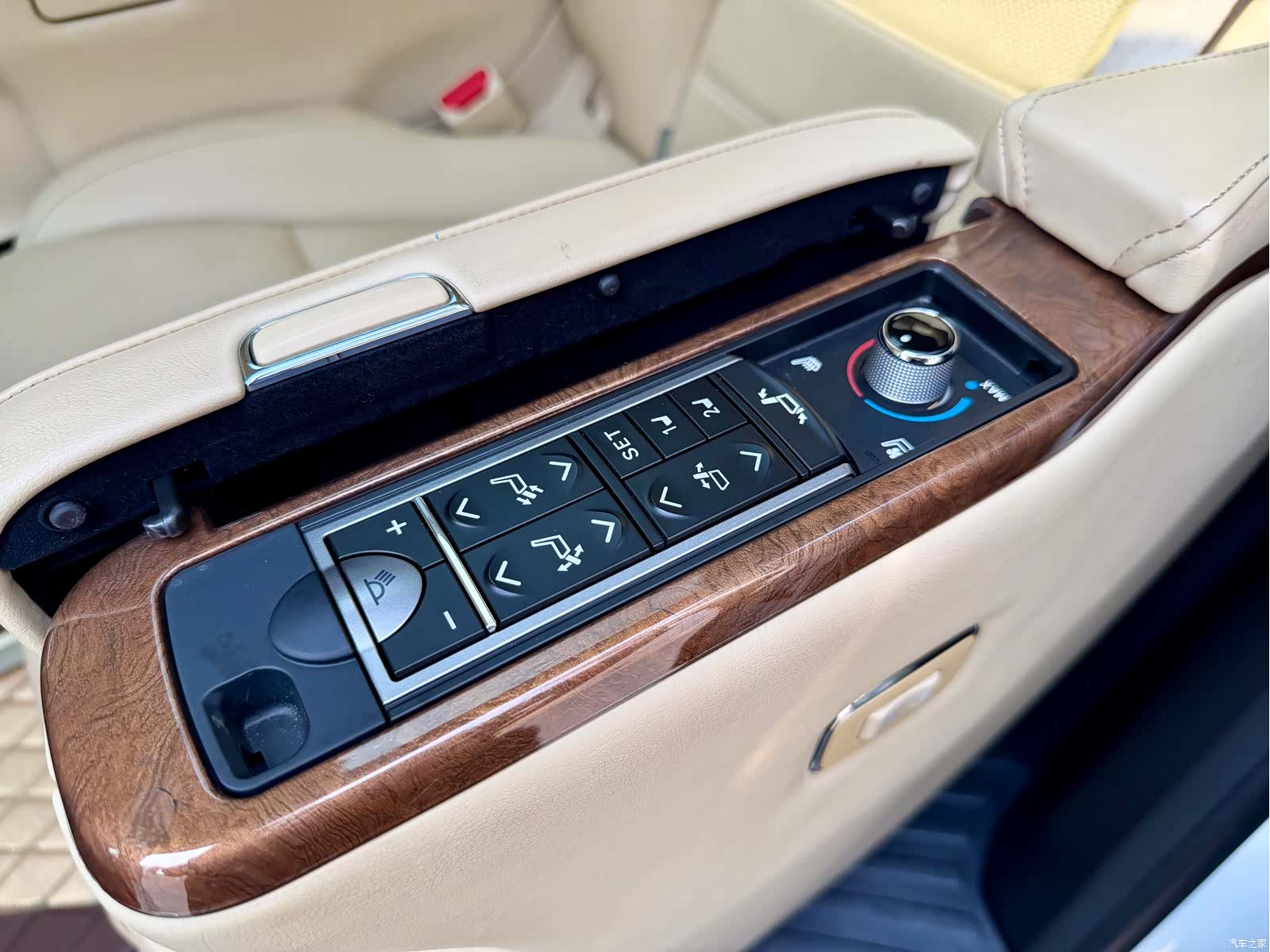 Toyota Alphard, 2017 21