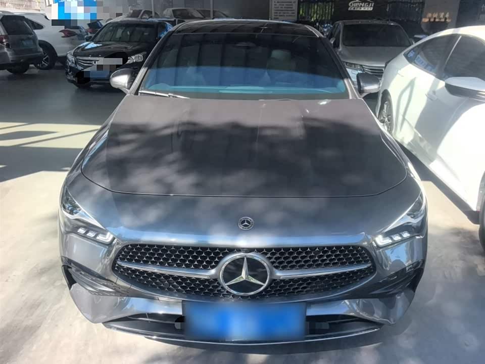 Mercedes-Benz CLA