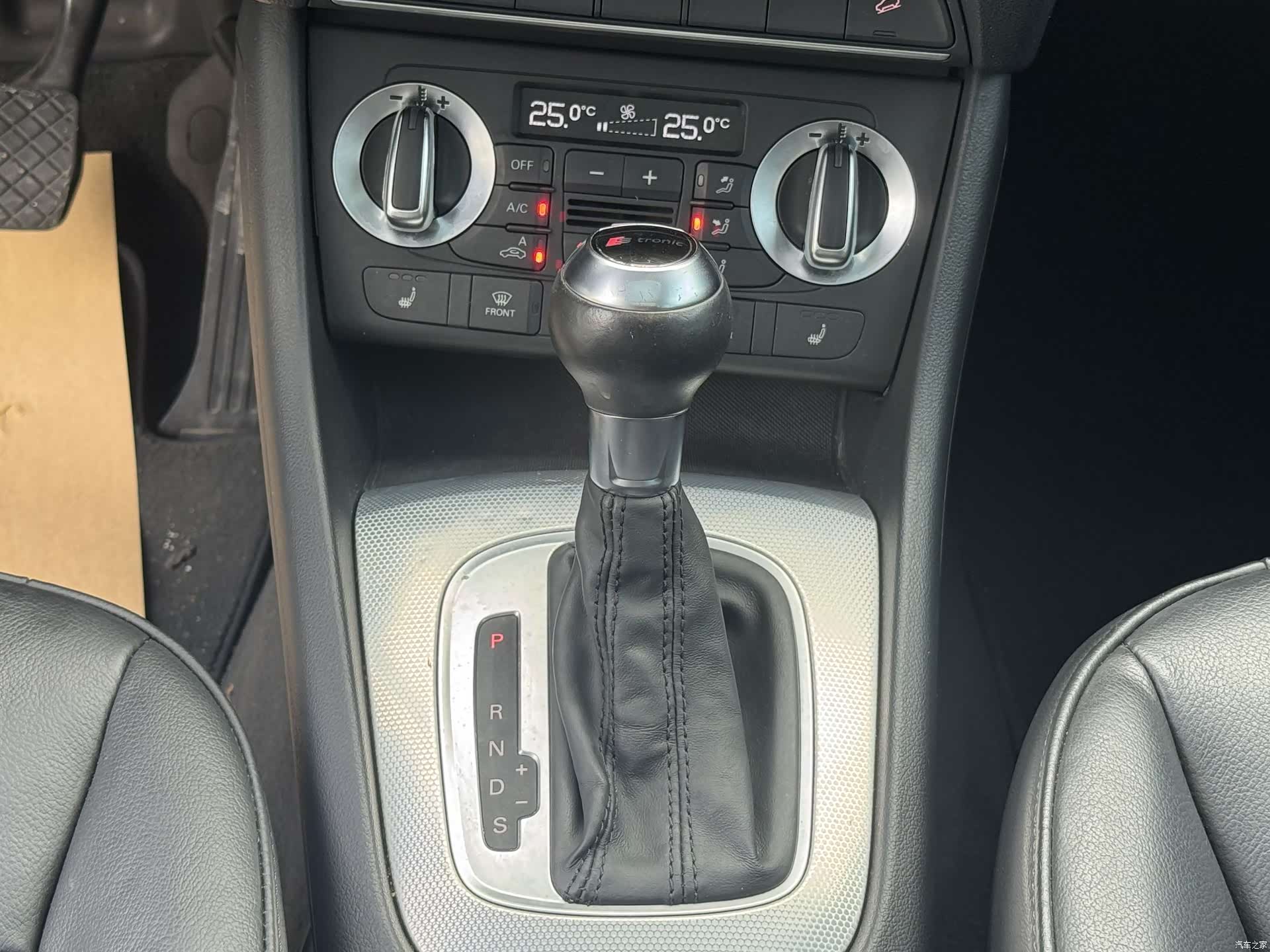 Audi Q3, 2014 31
