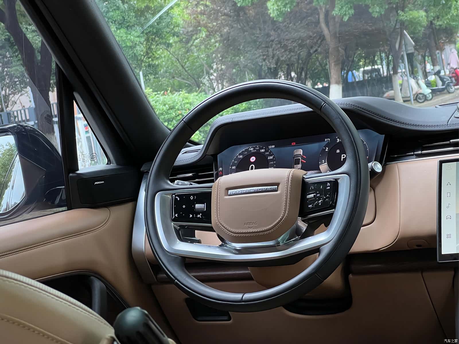 Land Rover Range Rover, 2023 16