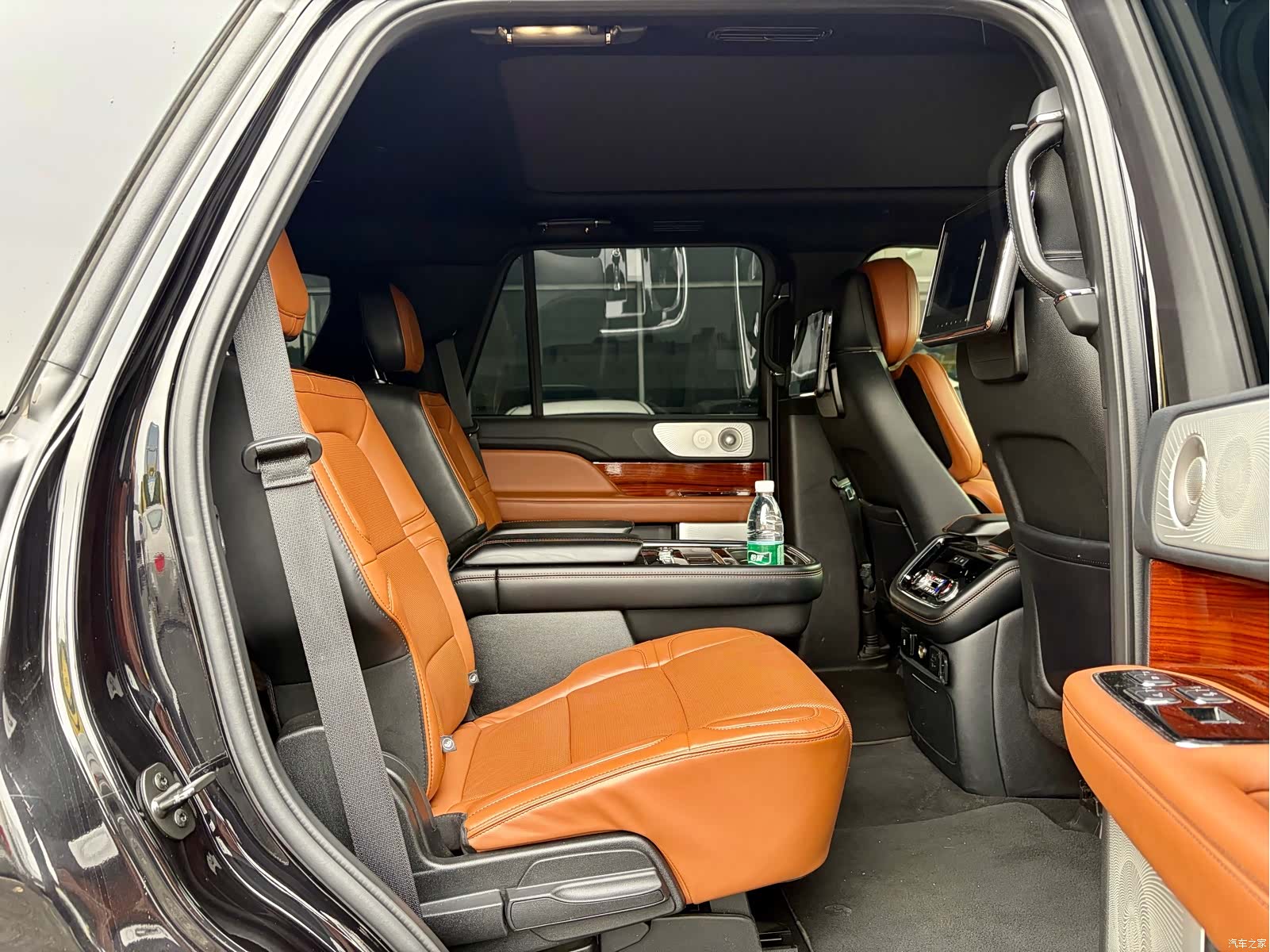 Lincoln Navigator, 2019 3