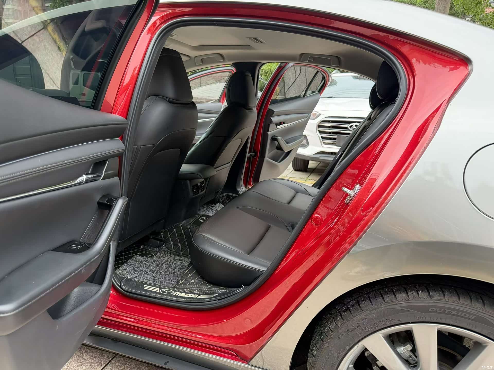 Mazda Mazda3, 2021 все фото