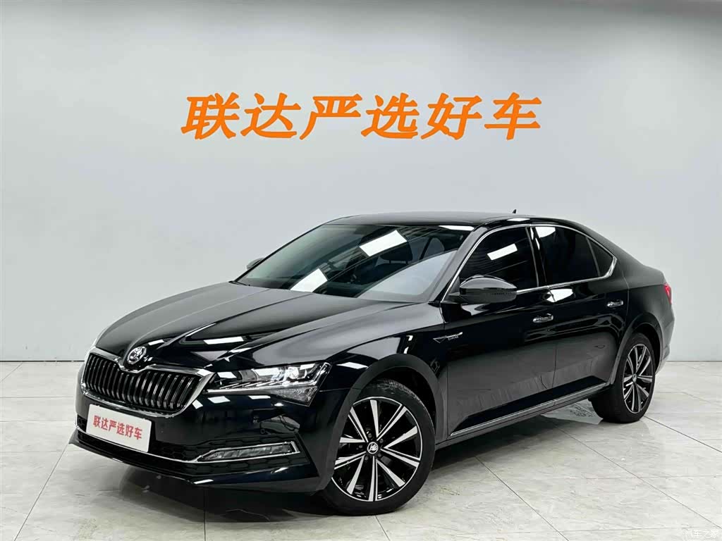 Skoda Superb, 2024 1