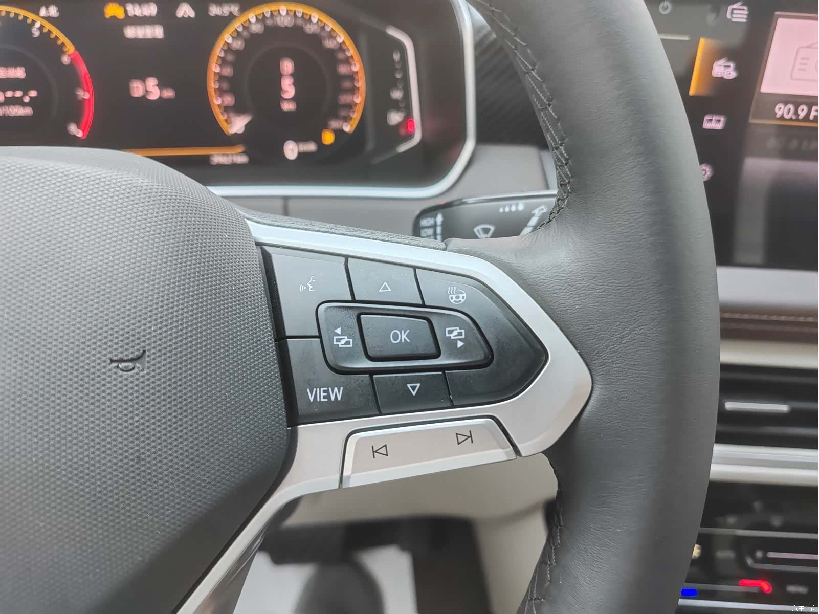 Volkswagen Tayron, 2023 11