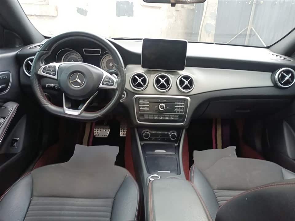 Mercedes-Benz CLA