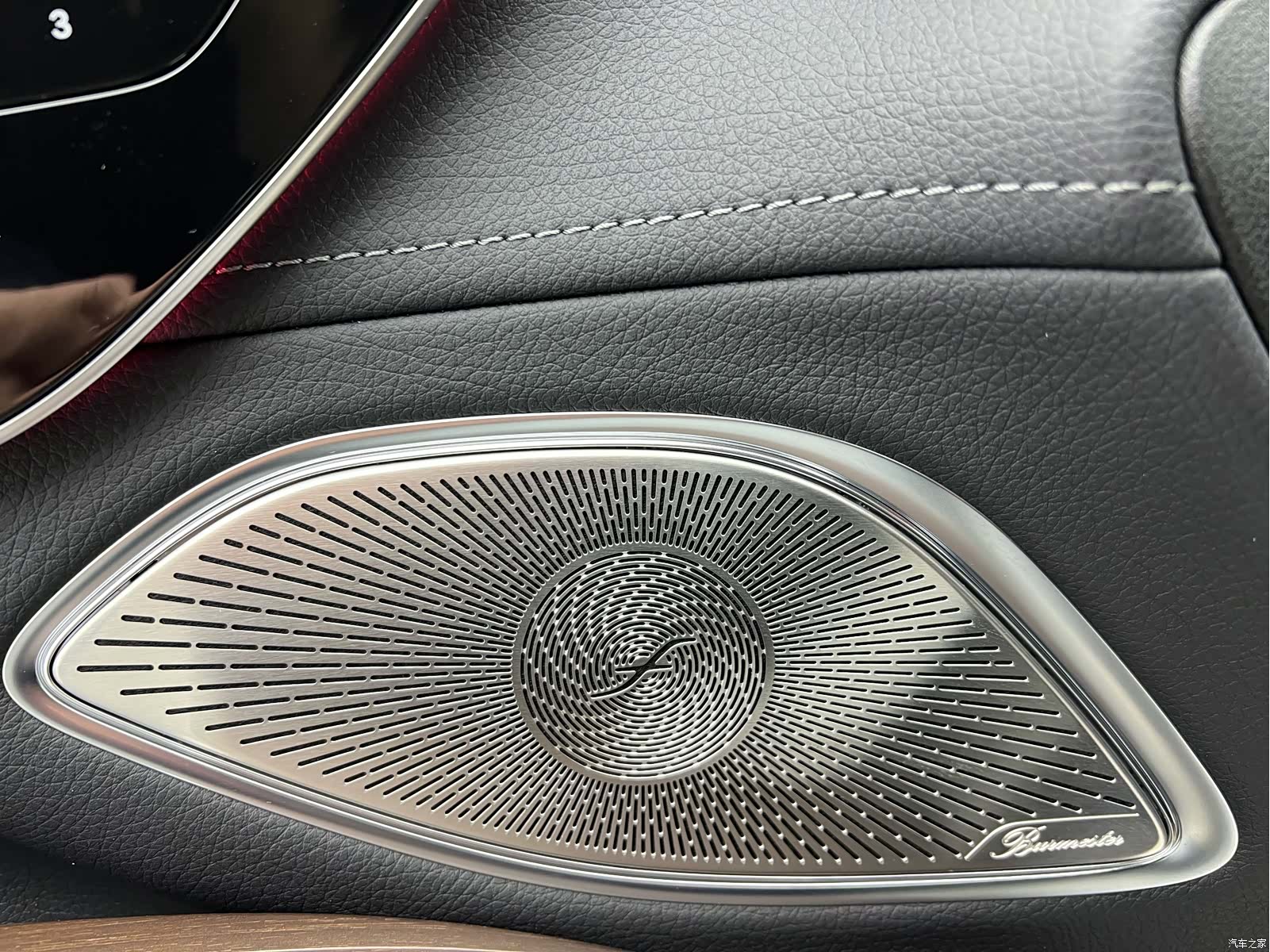 Mercedes-Benz EQS, 2025 4