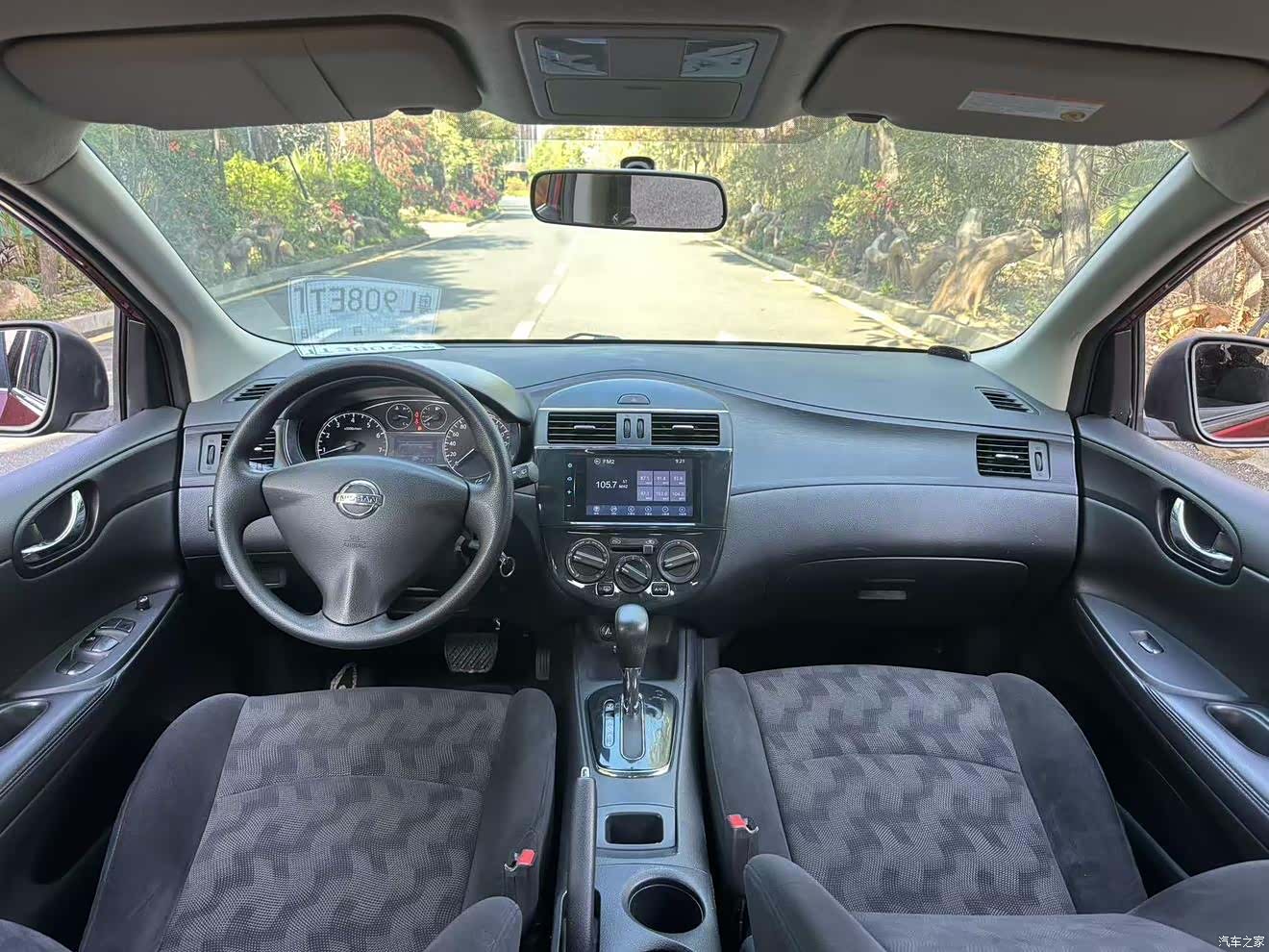 Nissan Tiida, 2015 13