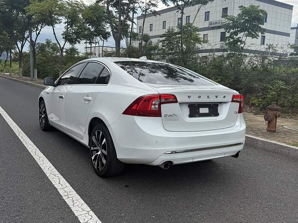 Volvo S60 Volvo S60