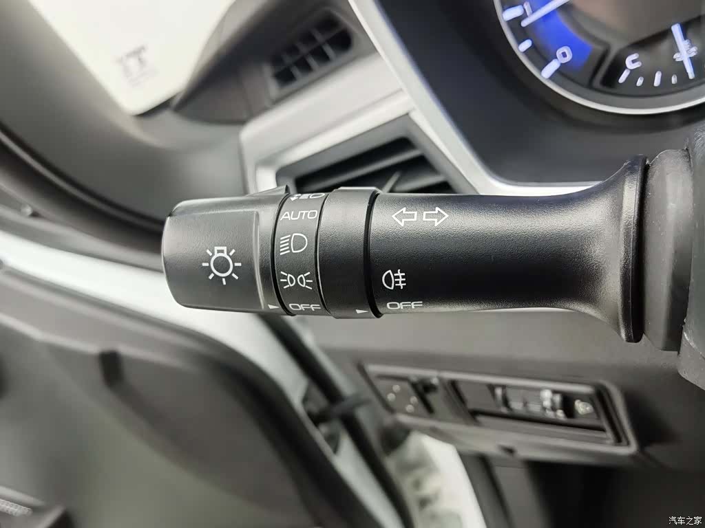 Geely X3, 2019 21