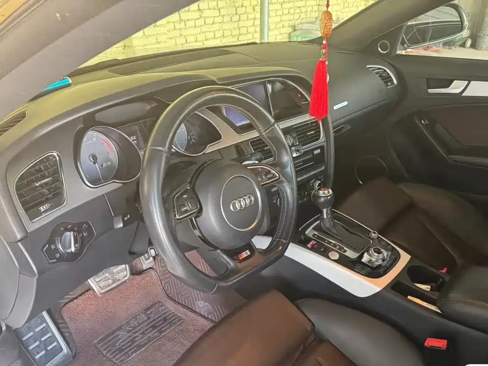 Audi S5
