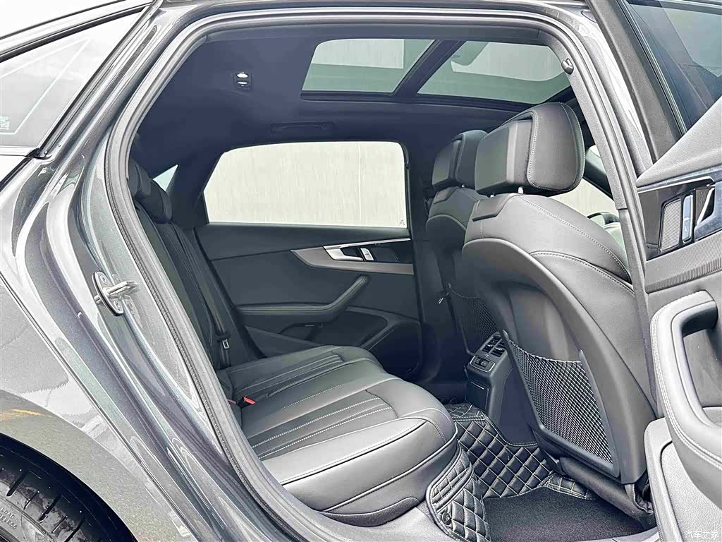 Audi A4L, 2025 7