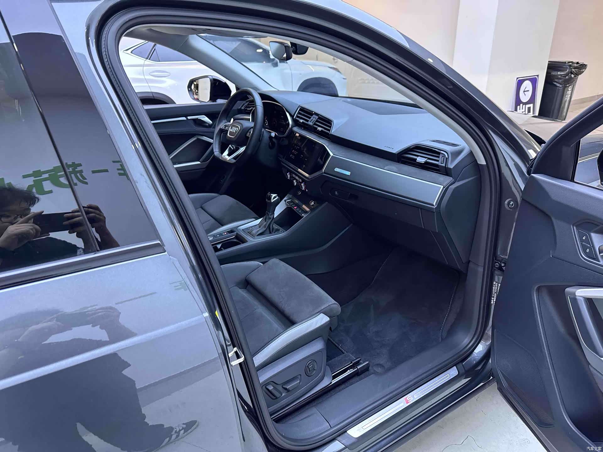 Audi Q3, 2022 9