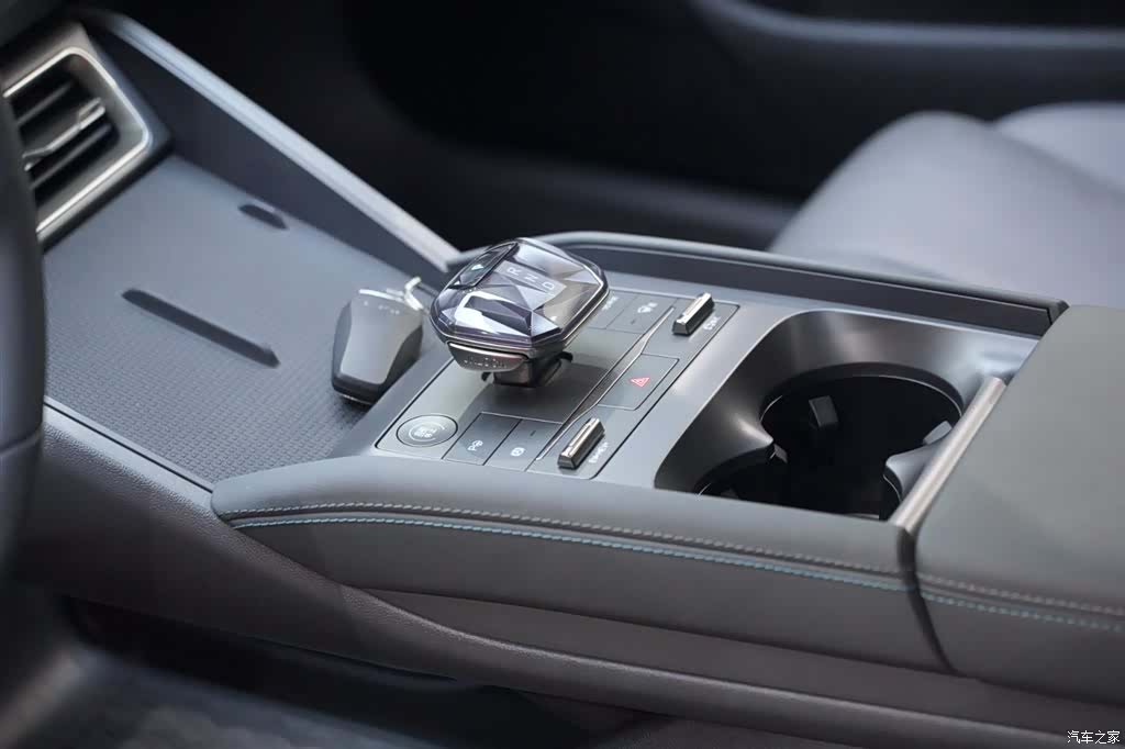 BYD Qin, 2025 11