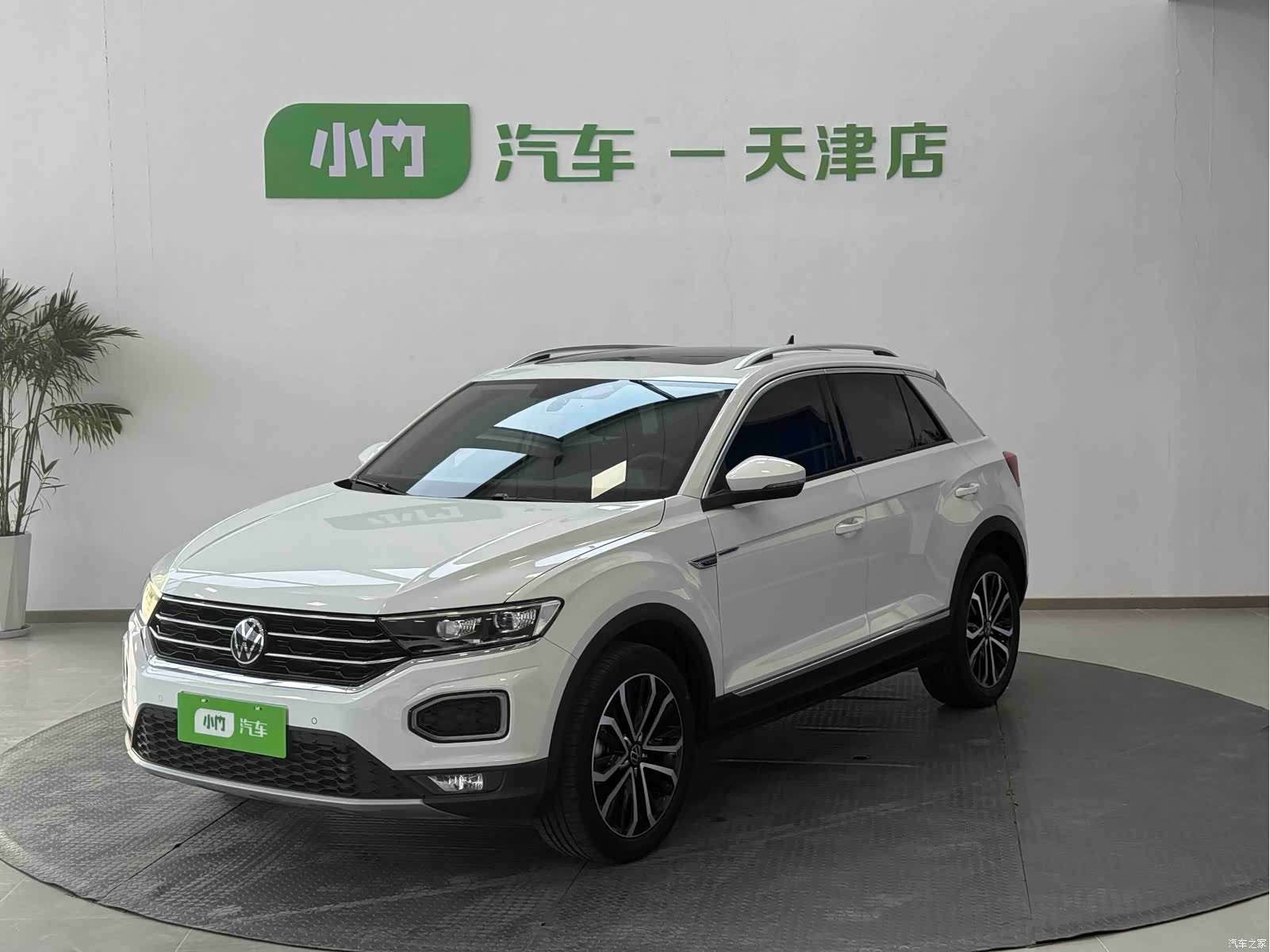 Volkswagen T-ROC, 2022 1