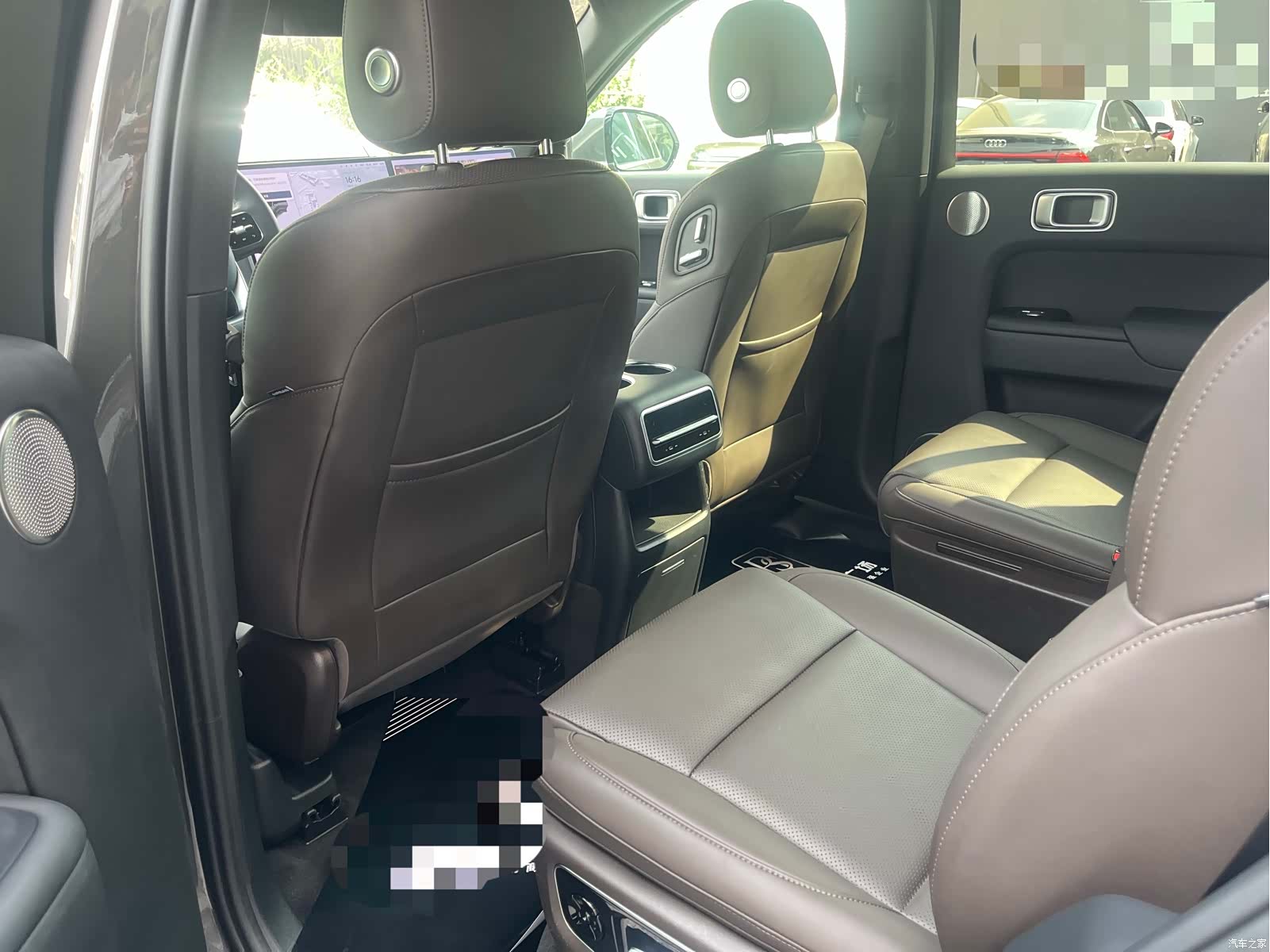 Li Auto L8, 2023 все фото