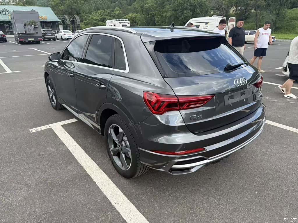 Audi Q3, 2022 6