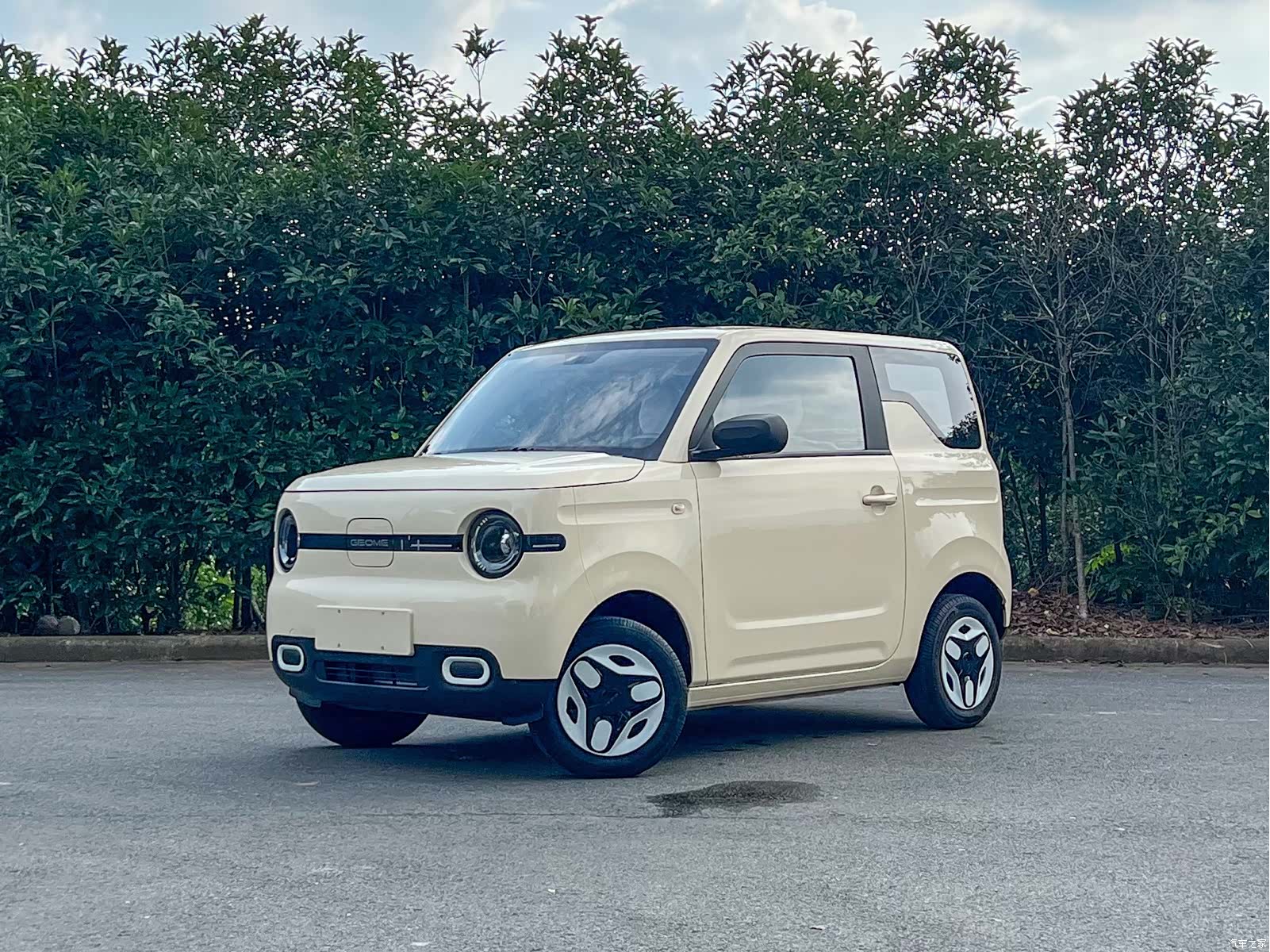 Geely Panda, 2025 1