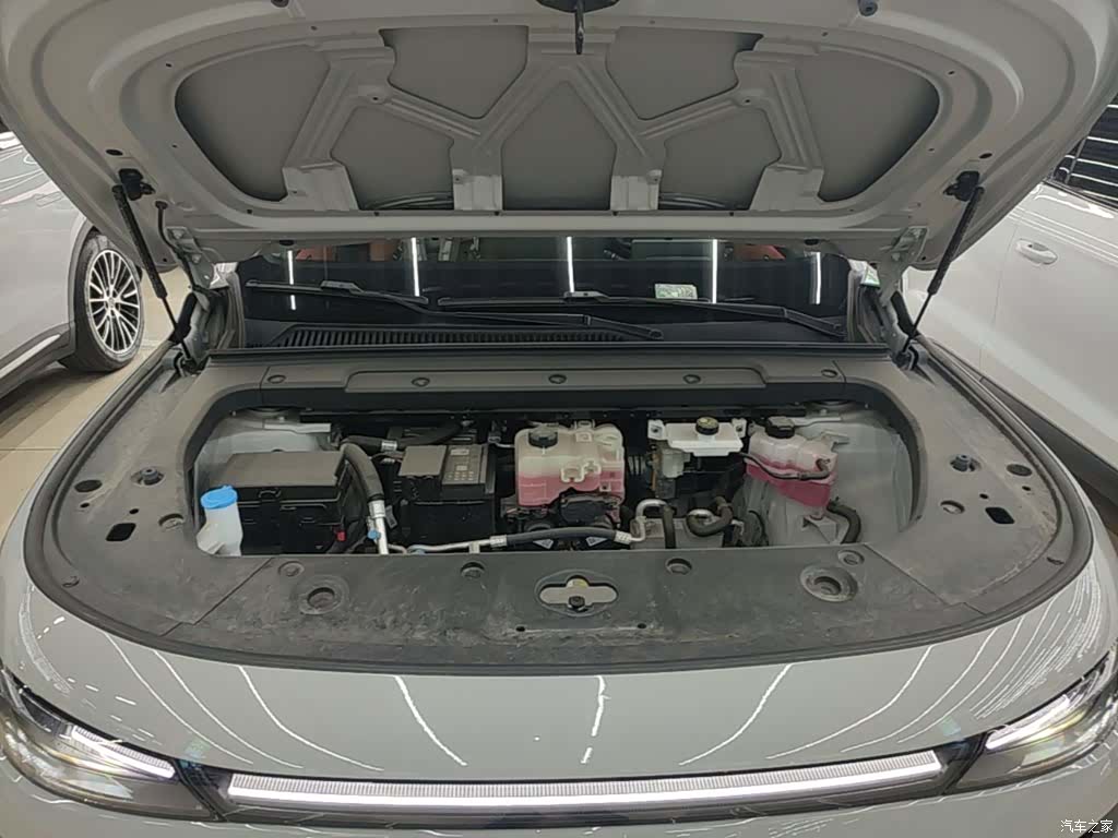 Leapmotor C10, 2025 20