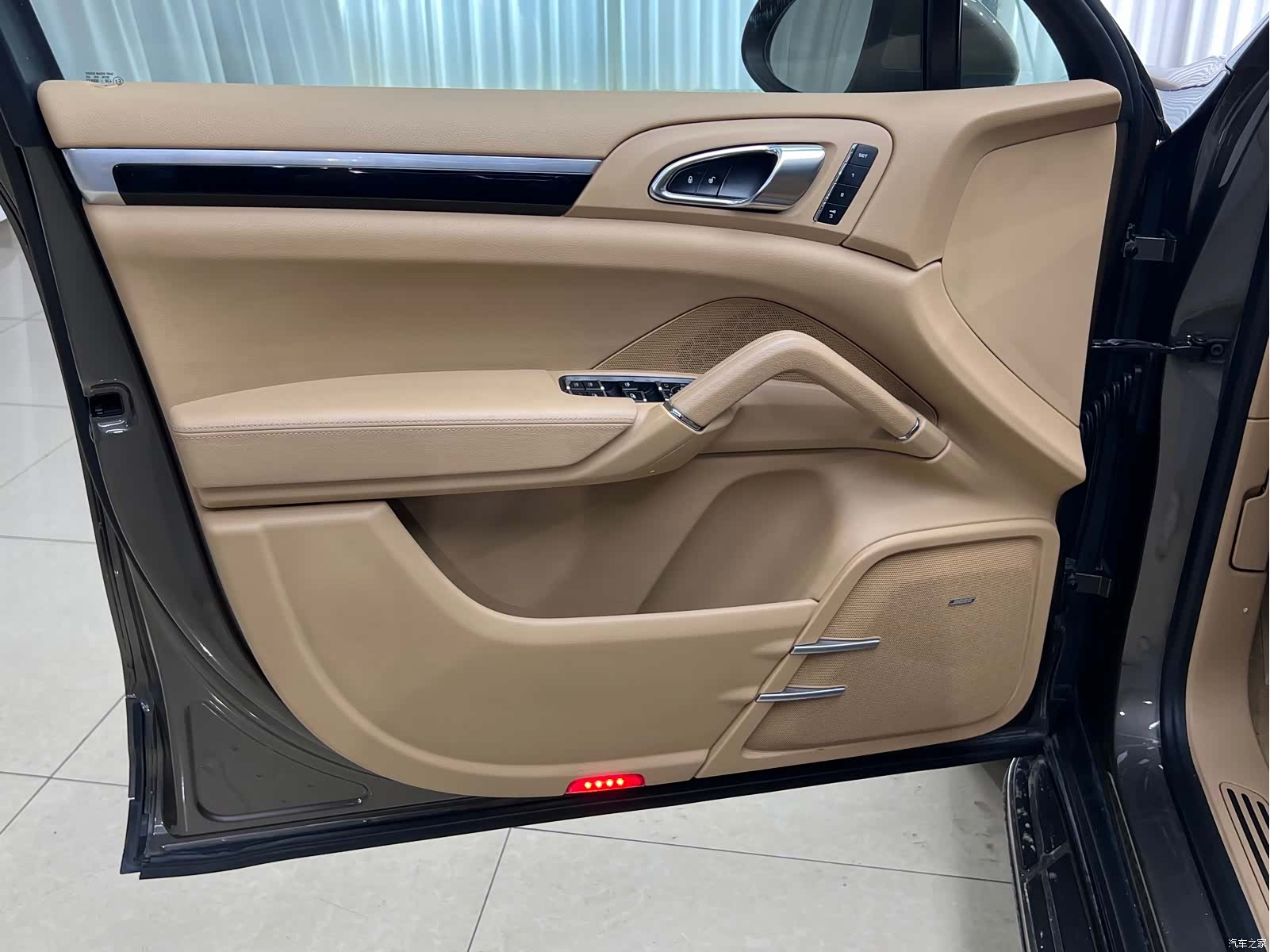 Porsche Cayenne, 2014 8