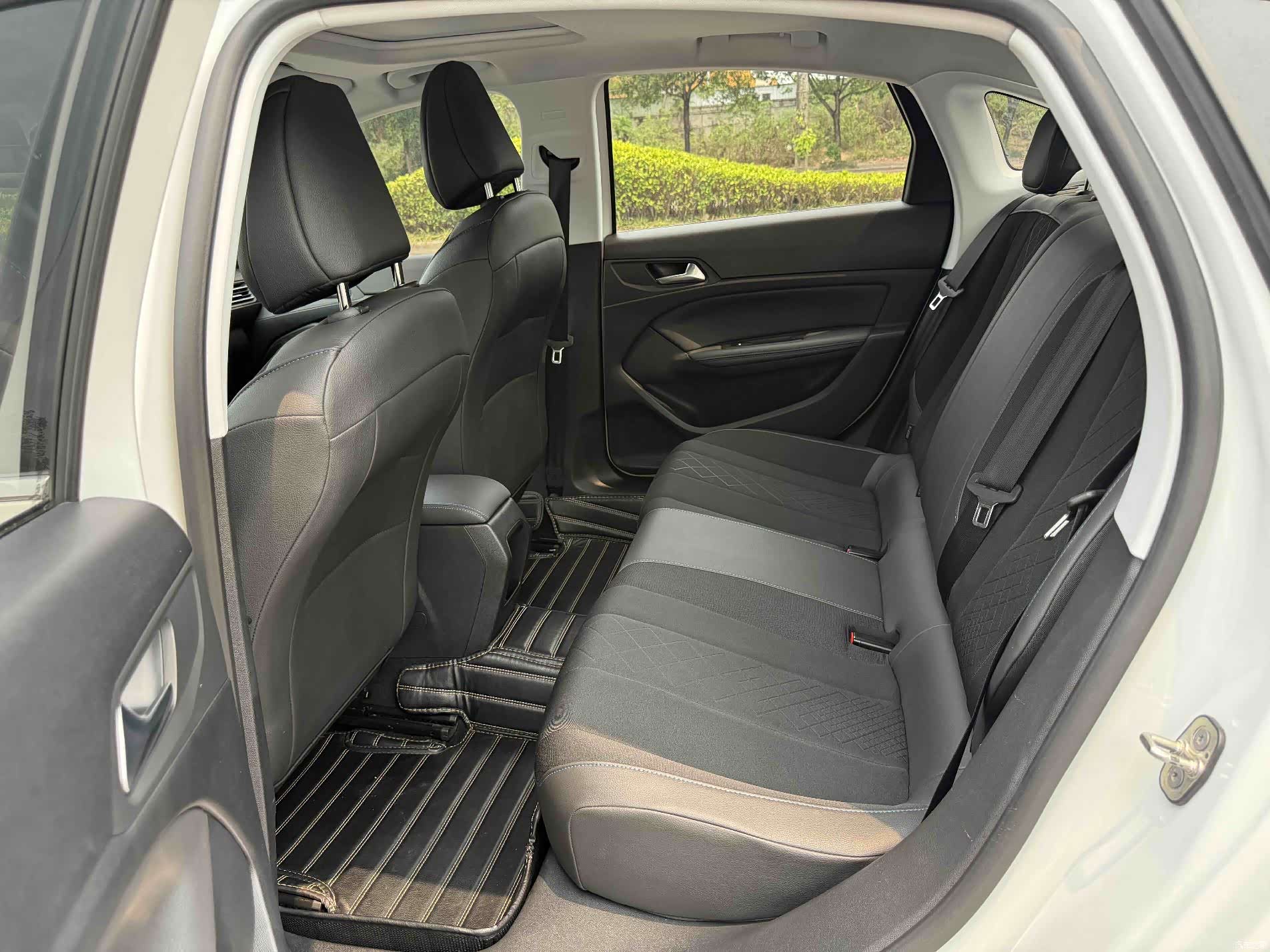 Peugeot 308, 2017 6