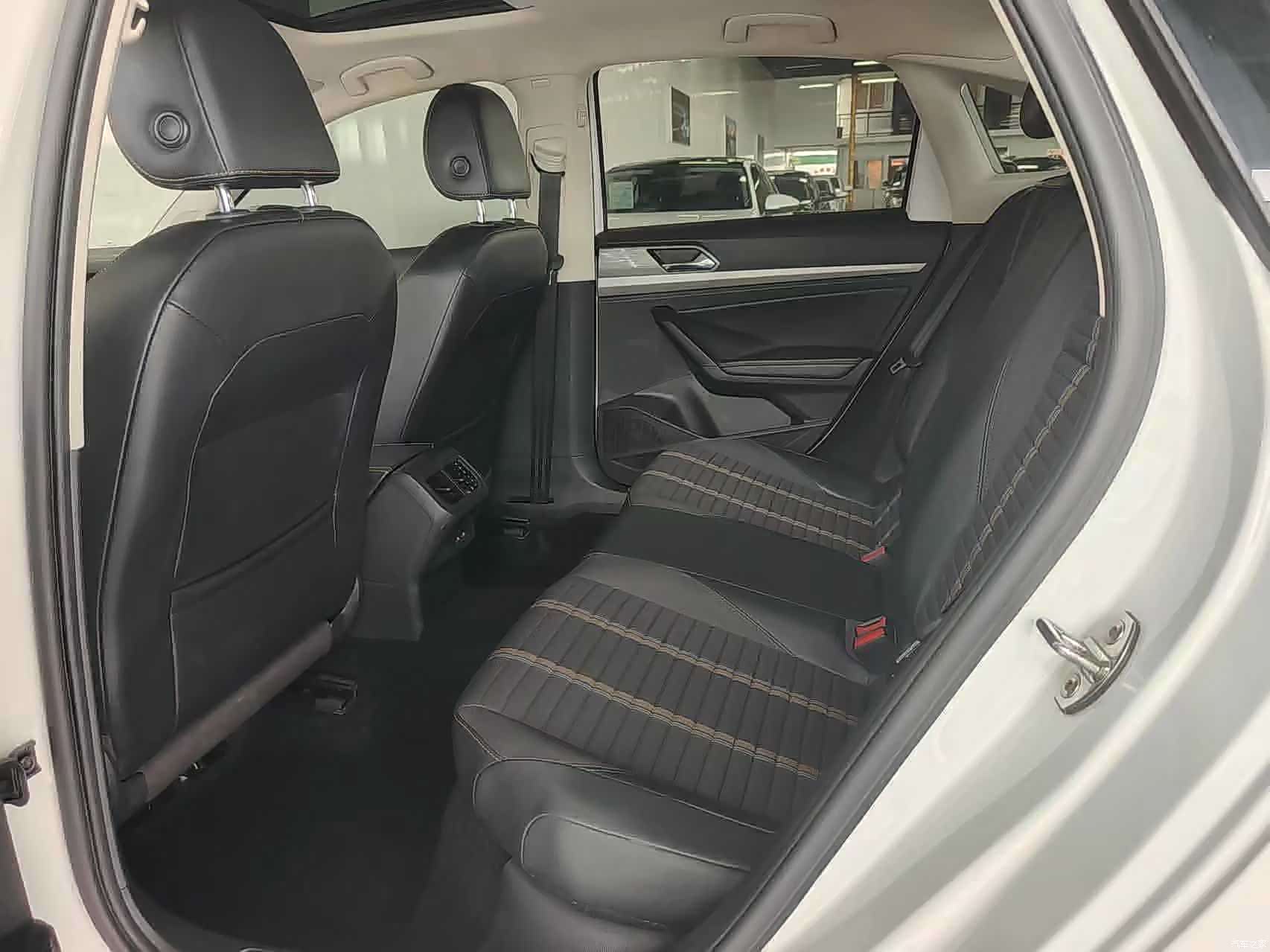 Volkswagen Lavida, 2019 4