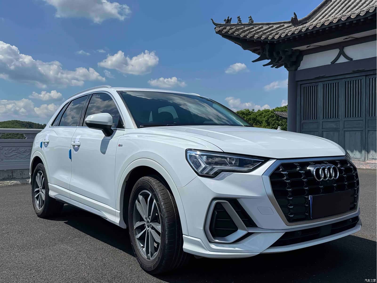 Audi Q3, 2022 3