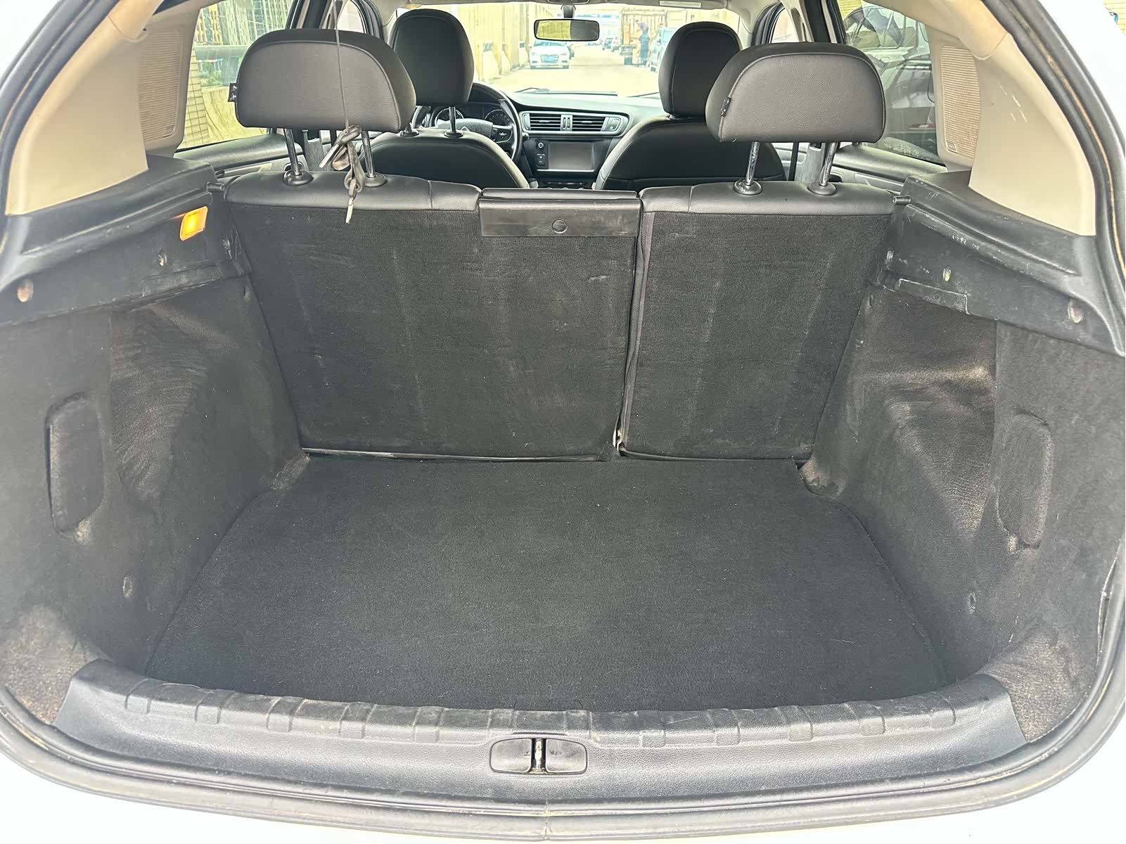 Citroen C3-XR, 2016 15