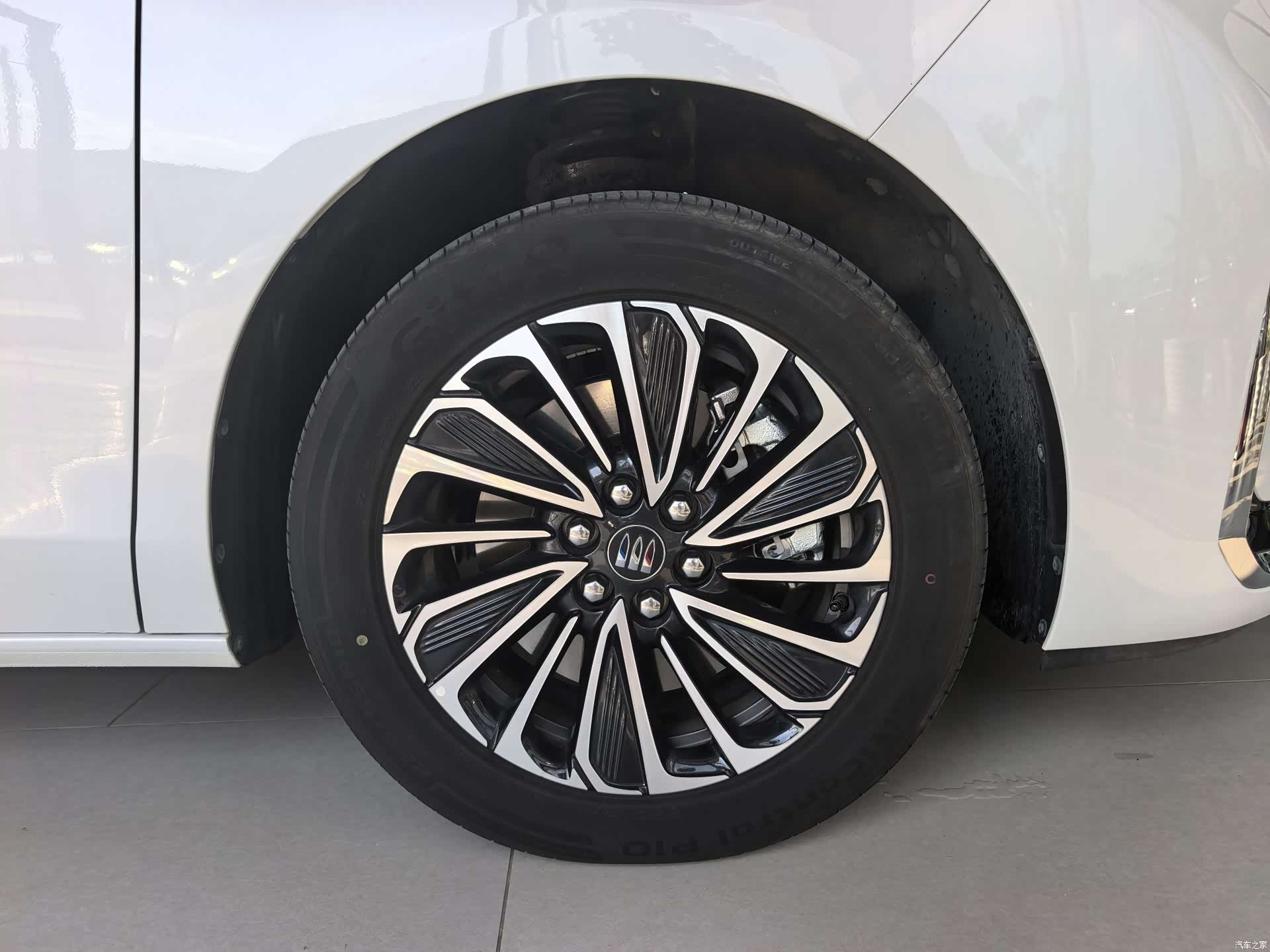 Buick GL8, 2025 16