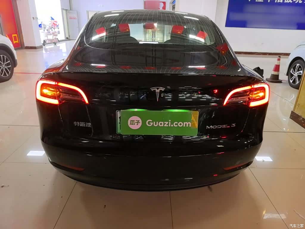 Tesla Model 3, 2020 6