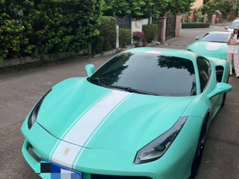 Ferrari 488