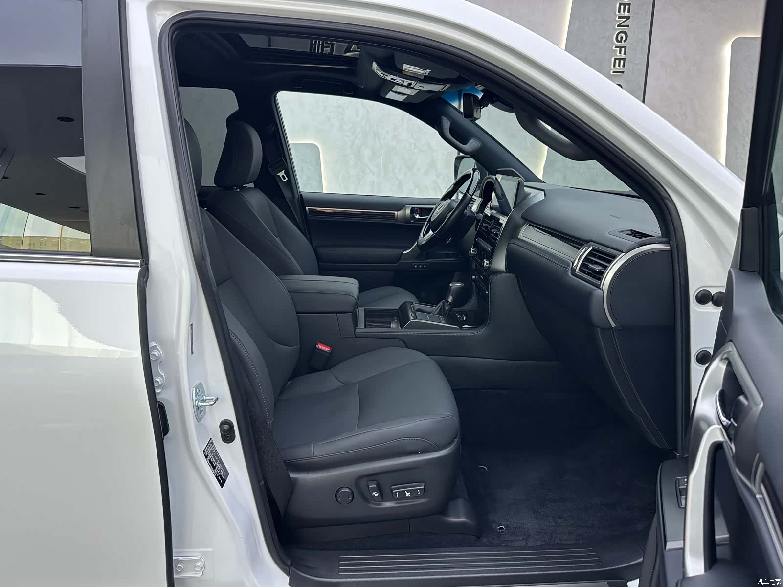 Lexus GX, 2022 10