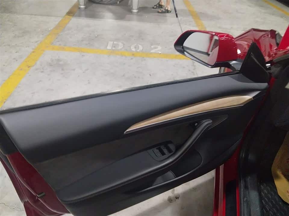 Tesla Model 3 Tesla Model 3