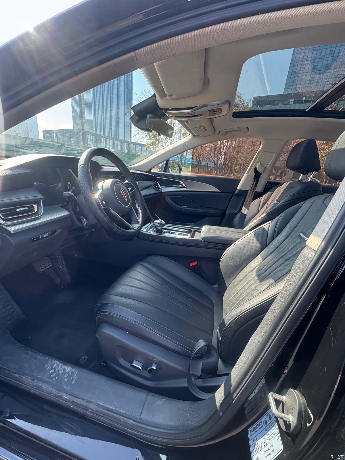 Hongqi H5, 2023 все фото