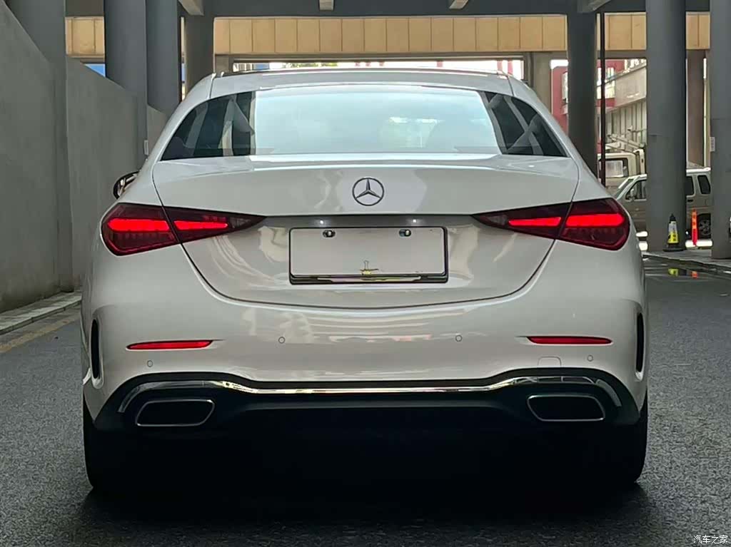 Mercedes-Benz C-Class, 2023 4