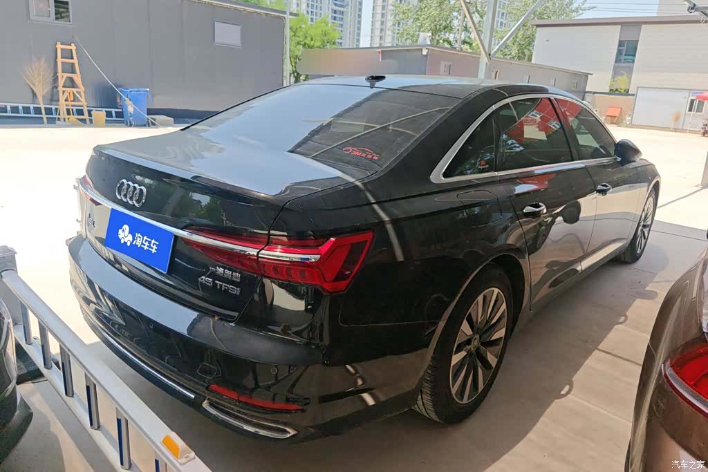 Audi A6L, 2022 3