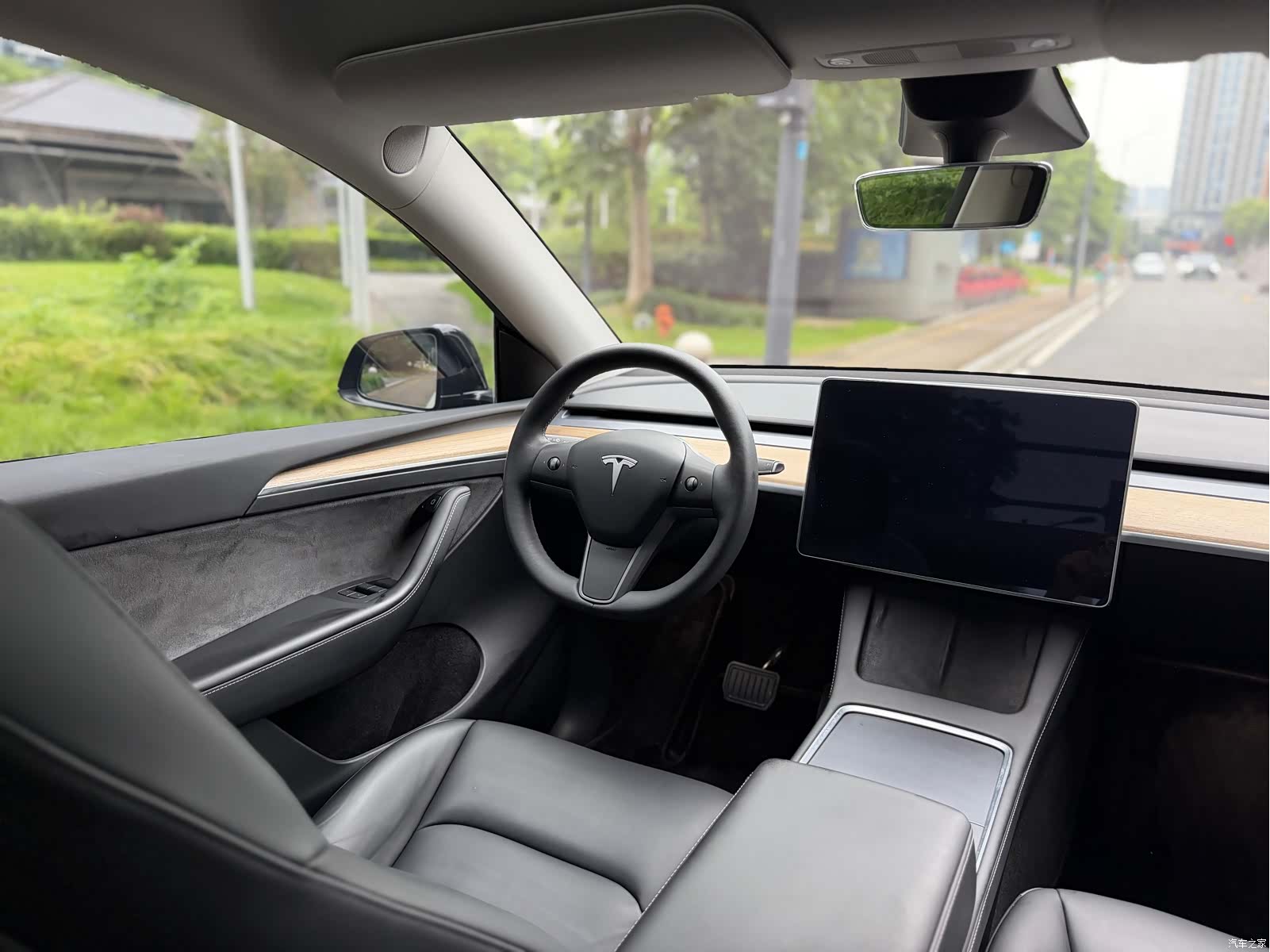 Tesla Model Y, 2022 14